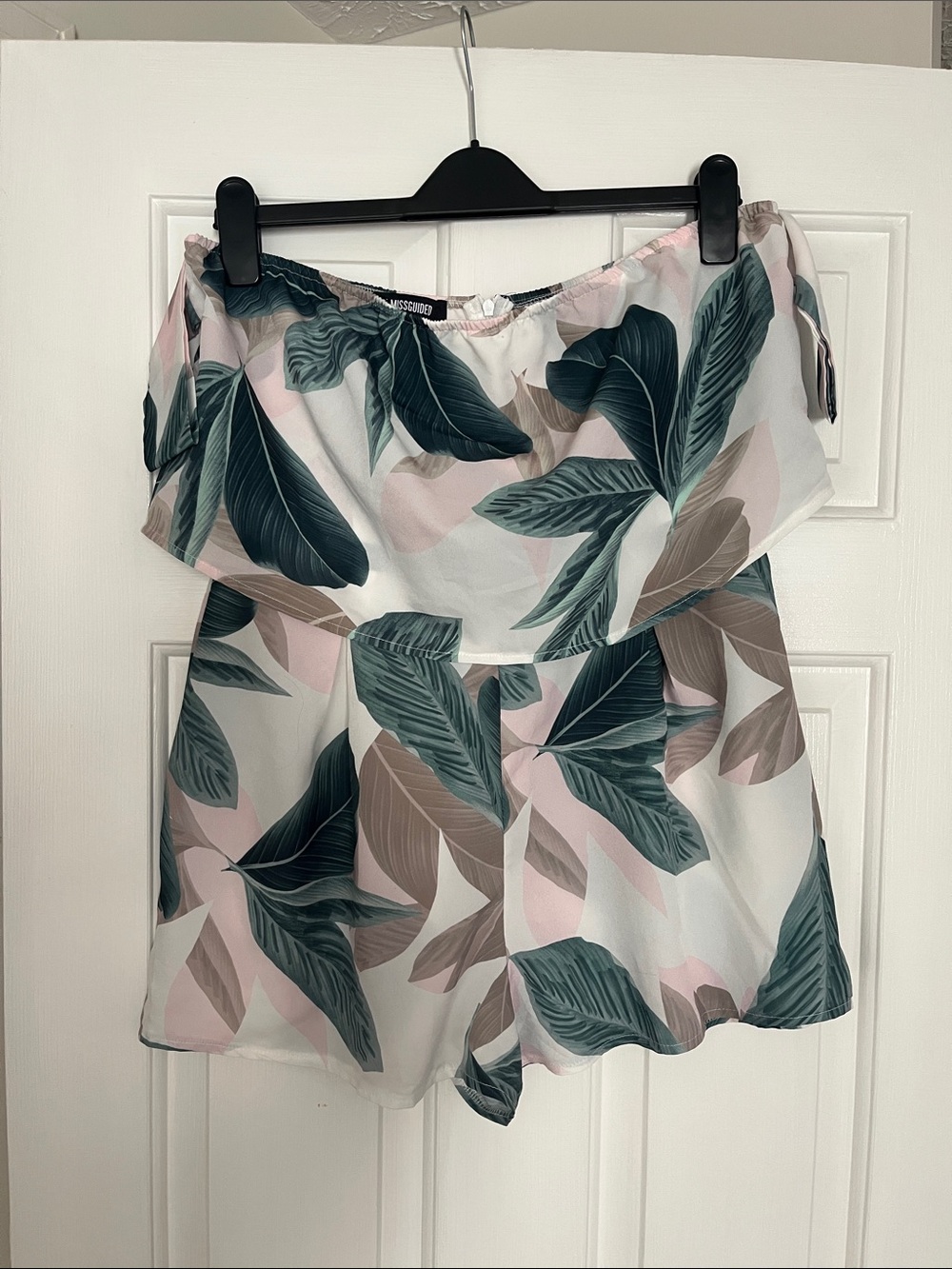 Off-Shoulder Tropical Leaf Romper in Green & Blush